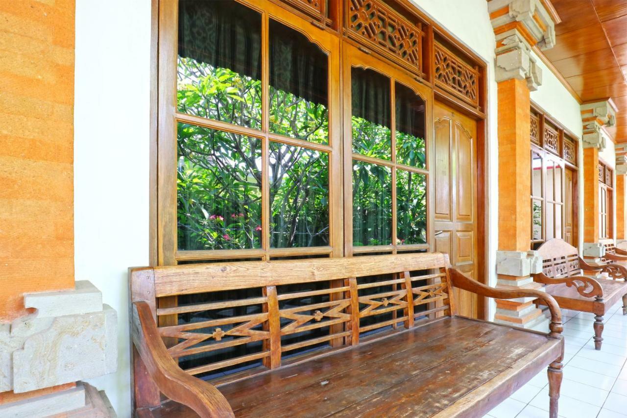 Inada Losmen Seminyak  Luaran gambar