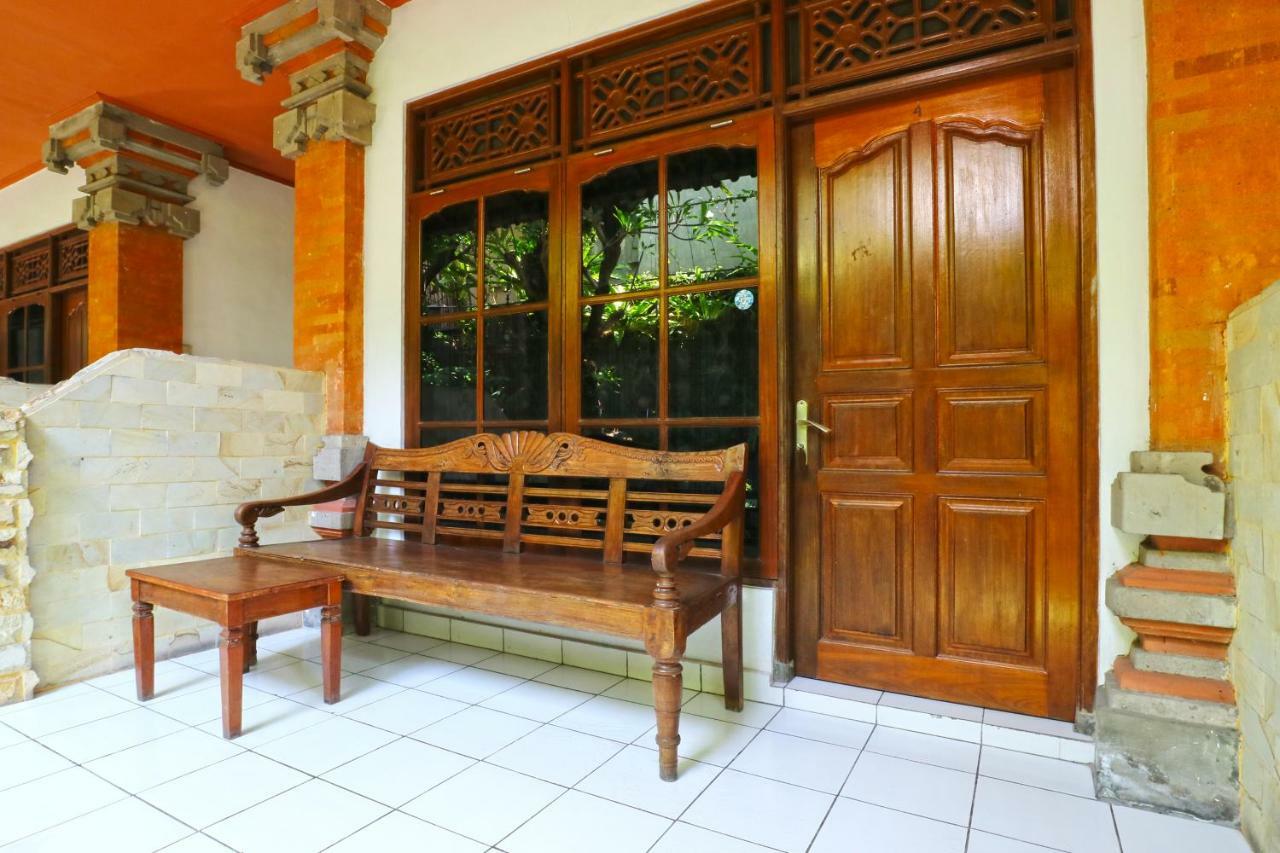 Inada Losmen Seminyak  Luaran gambar